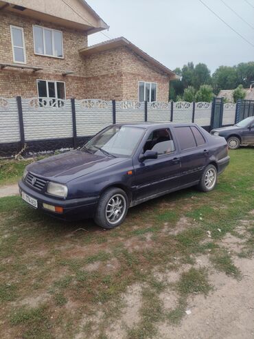 хендай солярис бишкек цена: Volkswagen Vento: 1992 г., 1.8 л, Механика, Бензин, Седан