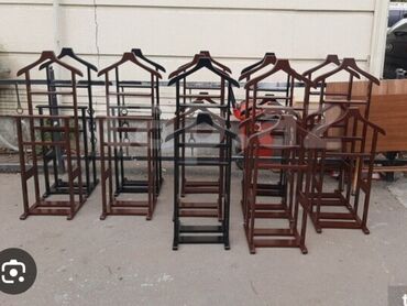 Asılqanlar: Bu, paltarların səliqəli saxlanması üçün nəzərdə tutulmuş taxta -da lalafo.az — 2 Asılqanlar: Bu, paltarların səliqəli saxlanması üçün nəzərdə tutulmuş taxta — 2