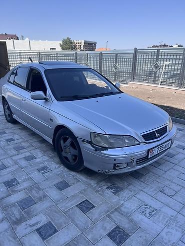 honda inside: Honda Accord: 2000 г., 2 л, Автомат, Газ, Хэтчбэк — 3