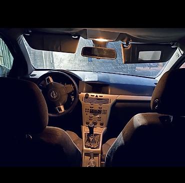 mercedes 160 a: Opel Astra H, 5 qapılı hetçbek - Kuzov: hetçbek, tünd mavi rəng - — 5