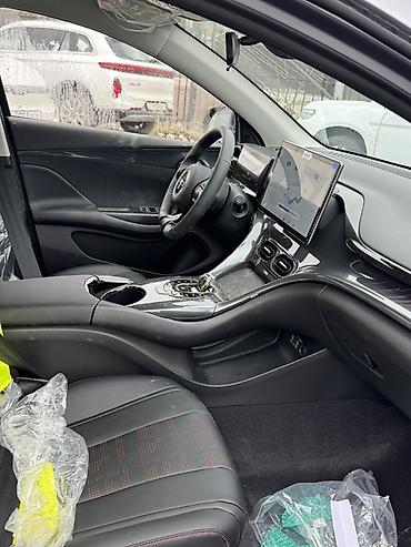 BYD: BYD E2: 2025 г., Электромобиль, Хэтчбэк — 6