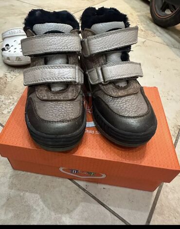 Детская обувь: Детские утеплённые сапожки BOGS размер -25 состояние отличное! вся — 13
