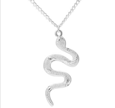 contobene farmerke popust: Ogrlica privezak zmija Za više poručenih stvari sa profila ide cena sa