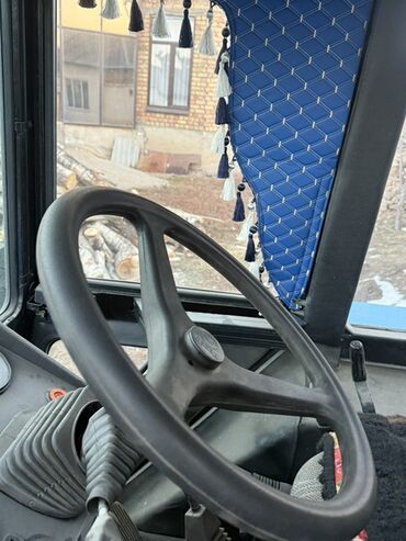 Тракторы МТЗ (Беларус): Модель: 82 экспортный, Б/у, 2001 г., Трактор с другими агрегатами — 12