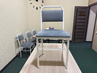 мебел рассрочку: Кеңсе үчүн үстөл, Колдонулган, Жөндөлбөй турган, түсү - Саргыч боз, Тик бурчтуу, Жыгач, Өзү алып кетүү