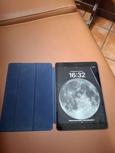 i̇pad 8: İşlənmiş Apple iPad 8 (2020), 10,2", < 64 GB, Ünvandan götürmə