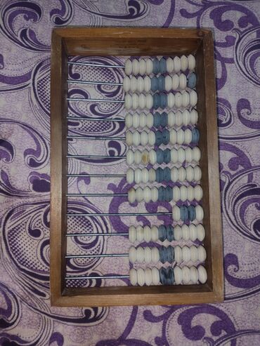 Зеркала: Цена: 4000 сом Продается Советский трильяж "зеркало", показывает на — 6