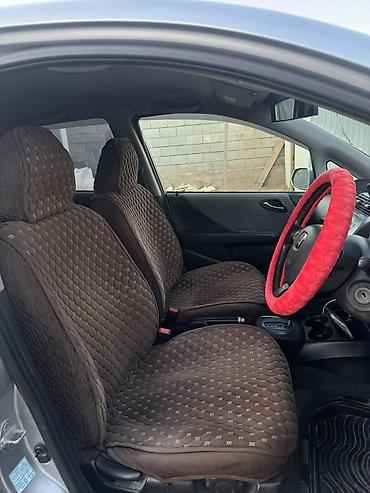 2107 2010: Honda Fit: 2001 г., 1.3 л, Автомат, Бензин, Хэтчбэк — 6