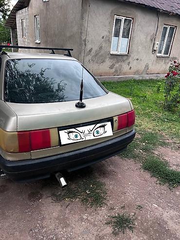 салон машины: Audi 80: 1989 г., 1.8 л, Механика, Бензин, Седан — 2