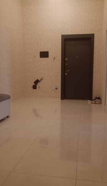 Uzunmüddətli kirayə mənzillər: İcarəyə verilir: Sumqayıt şəhərində geniş və işıqlı studiya tipli — 7