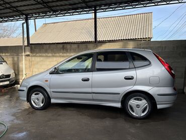 Nissan: Nissan Almera Tino: 2004 г., 1.8 л, Механика, Бензин, Универсал