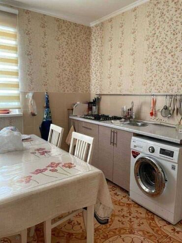 аренда сцены: 80 м², 3 комнаты, Утепленный, Бронированные двери, Парковка