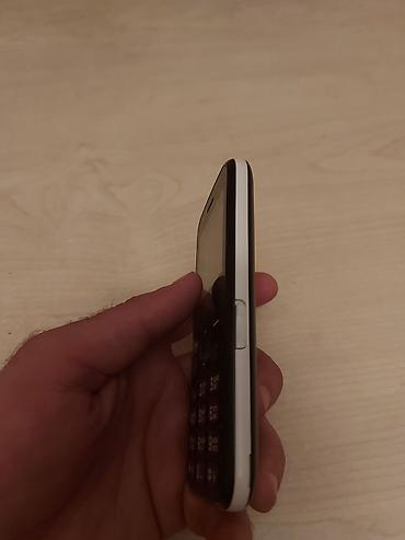 telefon naftalan: Fly Ezzy, < 2 GB Memory Capacity, rəng - Qara, İki sim kartlı — 4