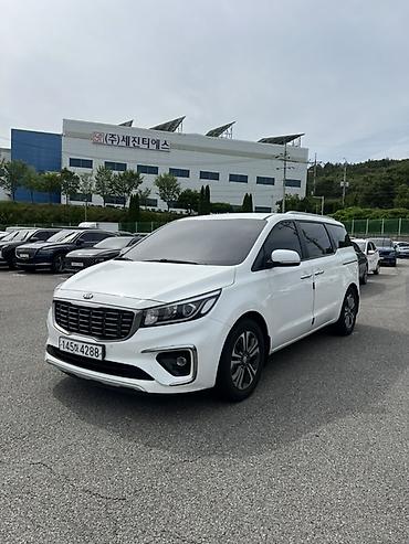 e6 3: Kia Carnival: 2019 г., 2.2 л, Автомат, Дизель, Минивэн — 6