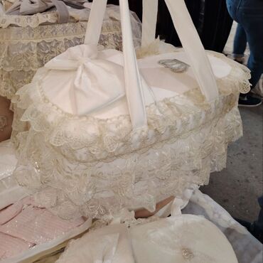 детская кровать с бортиком: Люлька, Жаңы, Ташып жүрүүчү, түсү - Ак, Бөлүп төлөө менен, Өзү алып кетүү