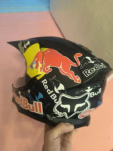 fox 40: Кроссовый/эндуро шлем с ярким дизайном Red Bull и Fox Racing — 2