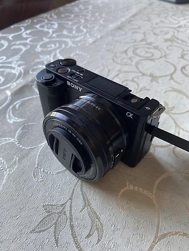 sony a6000: Sony ZV-E10 güzgüsüz kamera satılır. Kompakt və yüngül korpusa malik — 2