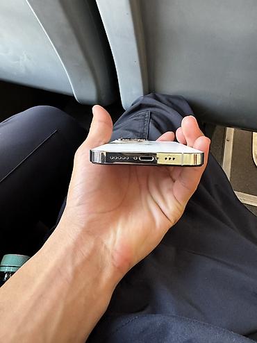 iphon 14 pro: IPhone 13 Pro, Б/у, 256 ГБ, Белый, Чехол, 78 % — 5