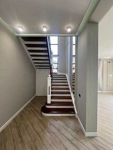 Продажа коттеджей и домов: 🏡 ПРОДАЁТСЯ СОВРЕМЕННЫЙ ОСОБНЯК 📍 Арча-Бешик | ул. Кен Кол / Чёртекова — 15