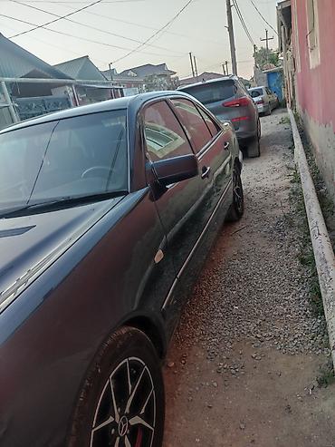 muhərrik yastığı: Mercedes-Benz E-Class (W210) sedan Mühərrik və ötürmə: - Benzin — 6