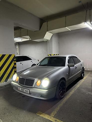 Mercedes-Benz: Mercedes-Benz E-Class: 1997 г., 4.2 л, Автомат, Газ, Седан — 4