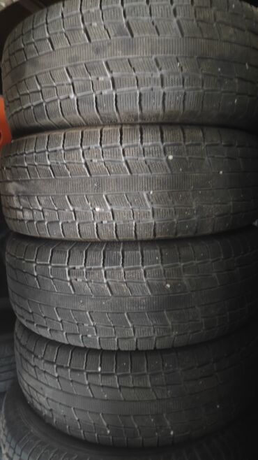 Шины: 265/70 r16 зима липучка в отличном состоянии (centara) Комплект из 4