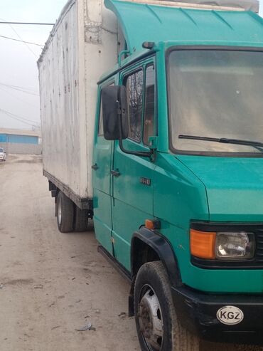 красный мерс: Mercedes-Benz Vario: 1993 г., 4 л, Механика, Дизель, Фургон