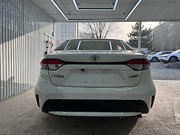 Toyota: Toyota Corolla: 2022 г., 1.5 л, Автомат, Бензин, Седан — 4