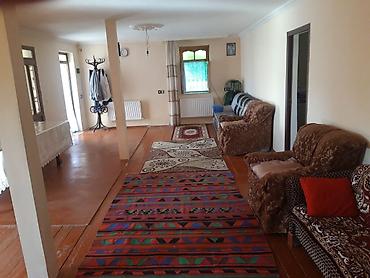 Həyət evləri və villaların satışı: Tecili satilir. Heyetde. 2 ev var — 17