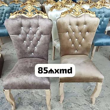 plastik stular: Zərif klassik dizaynlı yumşaq oturacaqlı stullar. - Arxalıq hissəsi — 1