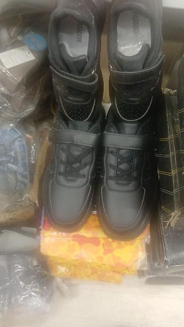 Другая женская обувь: Белые туфли Мэри Джейн для девочек с эффектным бантом спереди. Модель — 17