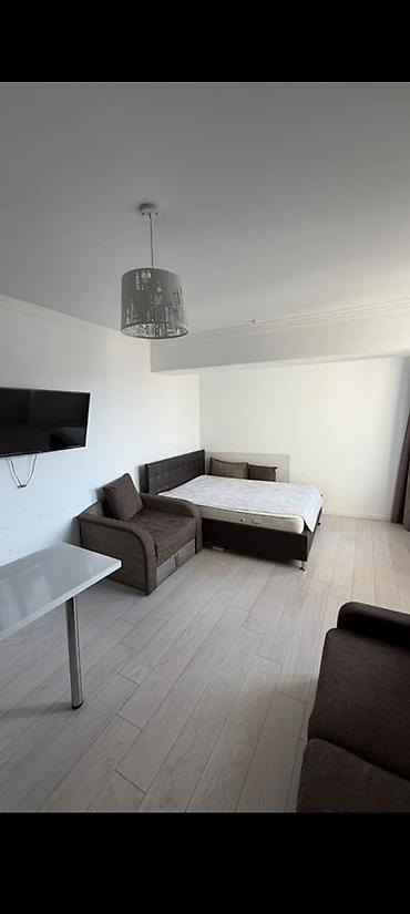 studio apartment: Сдаю квартиру Малодая гвардия Токтогула 1кв студия с мебелью техникой — 1