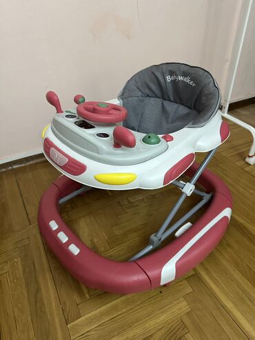 маленький мопед для детей: Продаю ходунки Babywalker в хорошем состоянии. Удобные, устойчивые