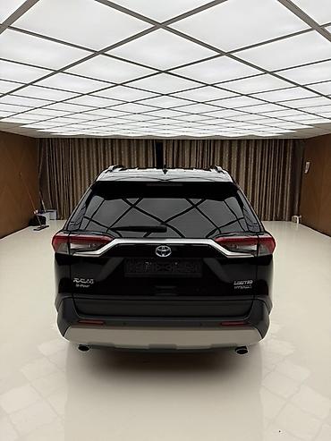 поменять ключи: Toyota RAV4: 2022 г., 2.5 л, Вариатор, Гибрид, Кроссовер — 6
