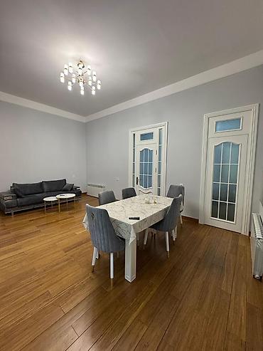 velosiped kirayə: İcarəyə verilir 2 otaqlı köhnə tikili 100 m², Sahil m. 900 AZN/ay 2 — 1