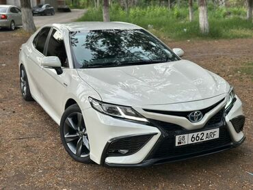 Toyota: Toyota Camry: 2019 г., 2.5 л, Автомат, Гибрид, Седан