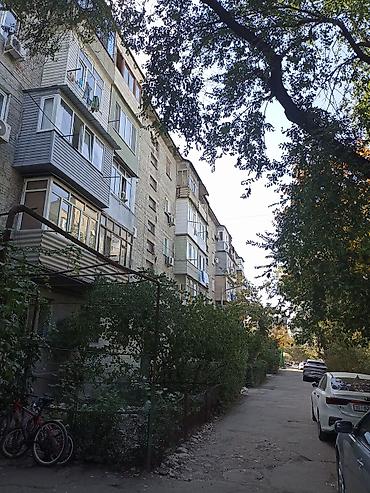 48: 2 комнаты, 50 м², 5 мкр Индивидуалка, 4 этаж, Косметический ремонт — 1