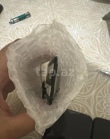 zapcasd: Əvvala salam telefonlar zapças kimi satılır 1 cinin ekranı çatdı xod — 3