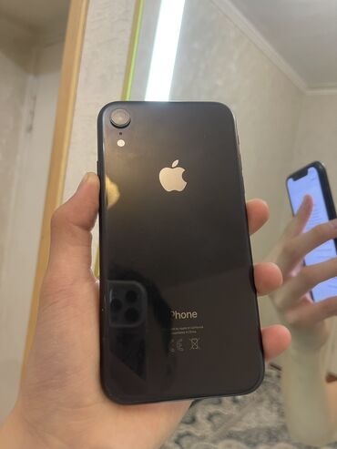 Apple iPhone: IPhone Xr, Б/у, 64 ГБ, Black Titanium, Чехол, 74 %