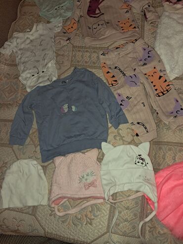 uşaq pijama dəstləri: Bir yerde alana 1 manatdan olacaq. Uşaq geyimləri dəsti – qız üçün