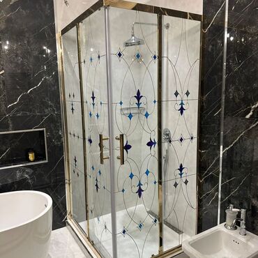 Duş kabinaları, arakəsmələr: Arakəsmə, Künc üçün — 10