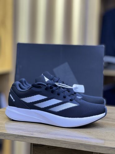 индийские платья: Мужские кроссовки, 40, Adidas Originals, Новый, цвет - Черный, Платная доставка