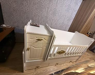 qiz ucun dolab: Uşaq beşiyi – komodlu, çarpayılı, sandıqlı model - Rəng: krem/ağ — 1