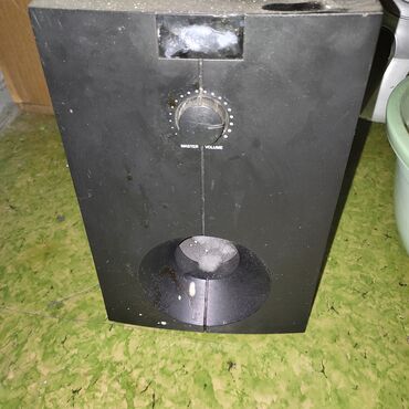 ремонт сабвуферов: Сабвуфер Microlab M-333 черного цвета с регулятором громкости на