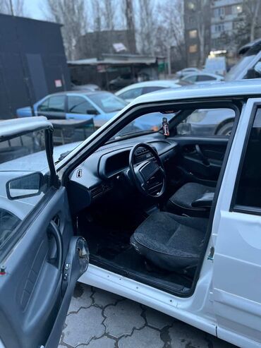 ВАЗ (ЛАДА): ВАЗ (ЛАДА) 2114 Samara: 2010 г., 1.5 л, Механика, Хэтчбэк — 8