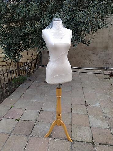 mdm group: M bədən üçün üstü parça örtülü maniken satılır. 2 ədəd əldə var. Ağ — 1