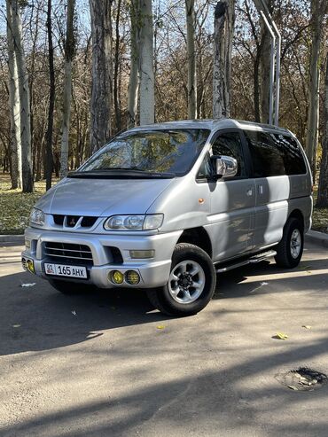 Mitsubishi: Mitsubishi Delica: 2005 г., 3 л, Автомат, Бензин, Внедорожник