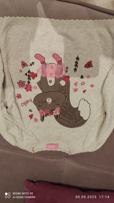 Koftalar, sviterlər: Uşaq geyim dəsti 1) LC Waikiki trikotaj sviter: - Ölçü: 4-5 yaş / — 2