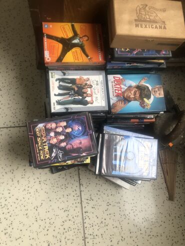 kohnə tv: Распродажа книг и DVD дисков 1 ман