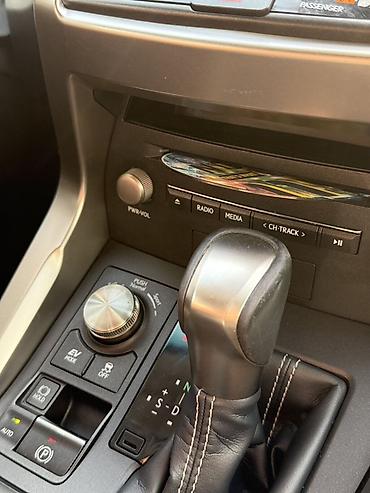Lexus: Lexus NX: 2018 г., 2.5 л, Автомат, Гибрид, Кроссовер — 34